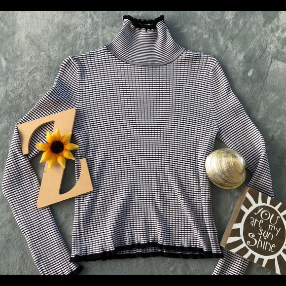Forever 21 Sweaters - Forever 21 Striped Turtleneck